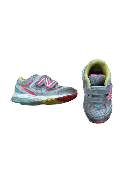 New Balance - Size 5