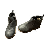 Osh Kosh B’gosh - Size 9