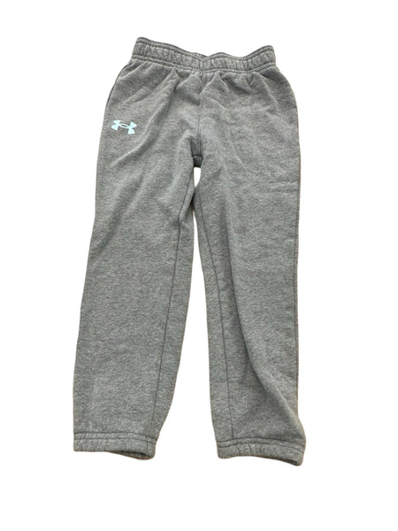 Under Armour - Size 5T