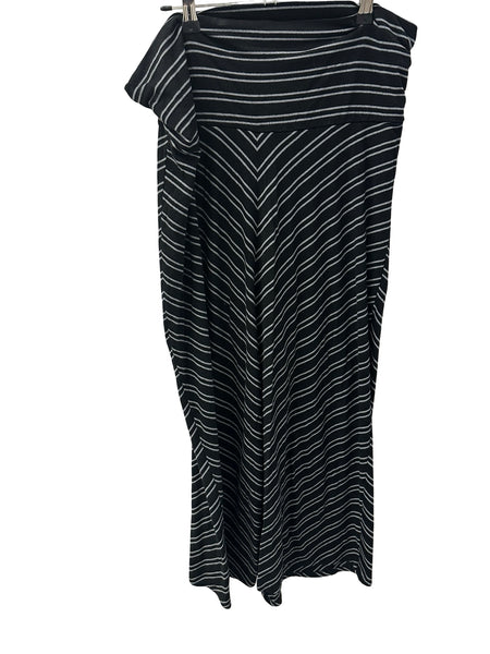 Old Navy Maternity - Size L