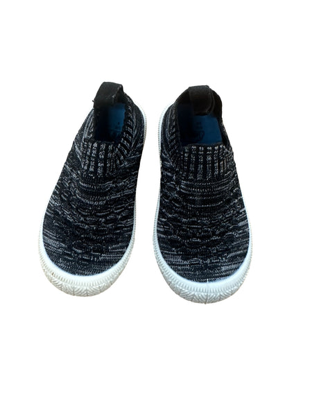Jan & Jul - Size 6