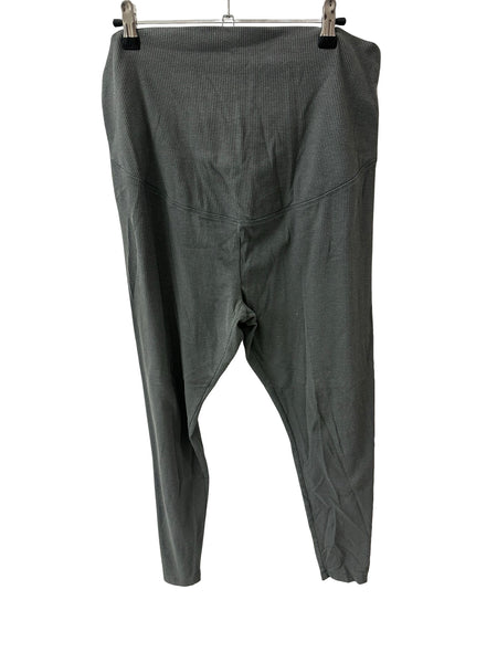 Old Navy Maternity - Size L