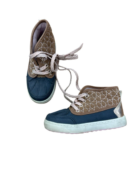 Osh Kosh B'gosh - Size 9