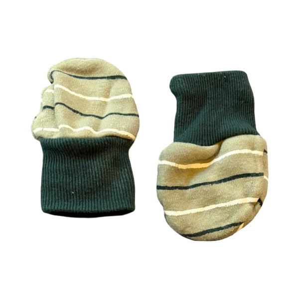 Scratch Mitts