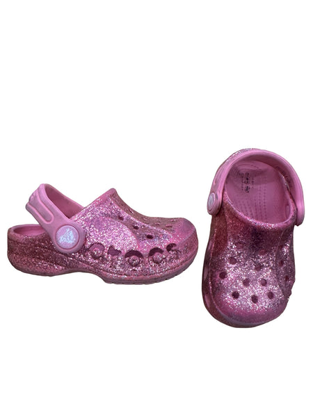 Crocs - Size 6