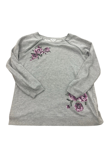 Thyme Maternity/Nursing - Size Small