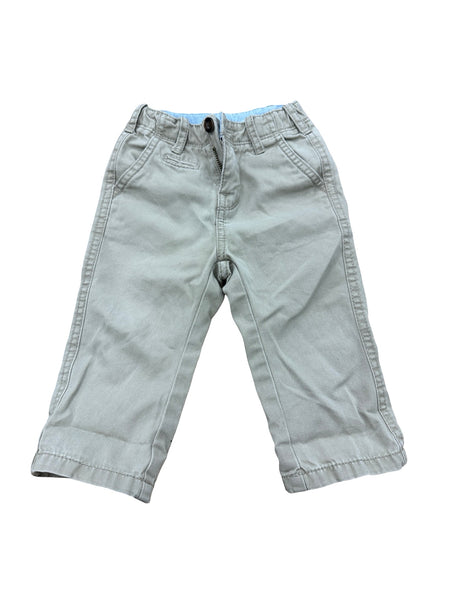 Carter's - Size 12M