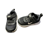 Nike - Size 4