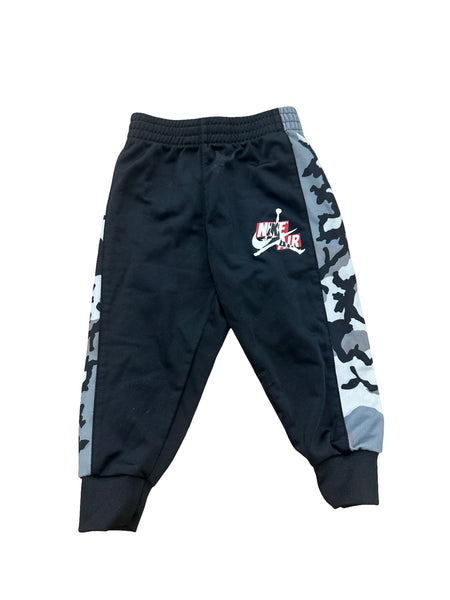 Jordan - Size 12M