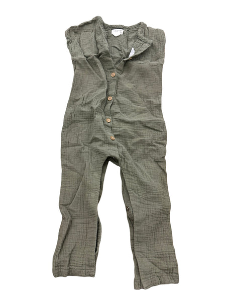 Carter's- Size 24M