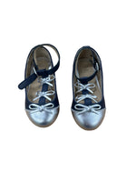 Janie and Jack - Size 12-18M (5")
