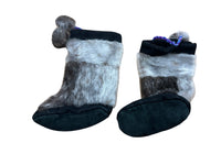Mukluks - Size 6"