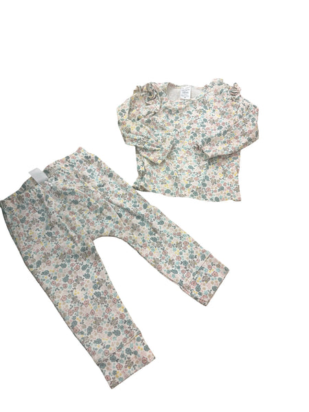 Carter's - 2 PCS - Size 12M