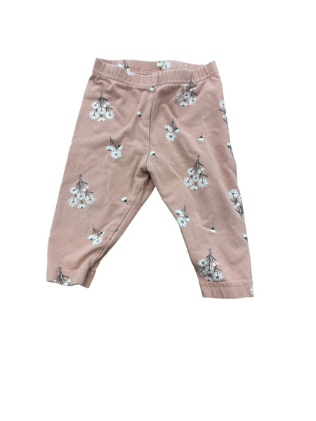 Carter's - Size 6M